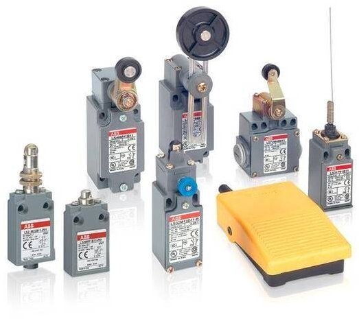 Выключатель конечный LS32P12B11, 1SBV010312R1211 в Архангельске